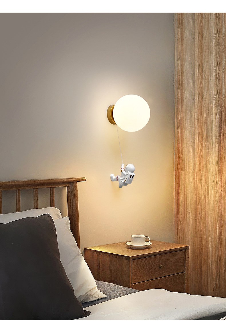 Children's room astronaut moon lamp 12